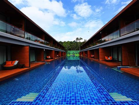 akira lipe resort.